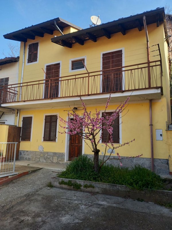 quadrivano in vendita a San Salvatore Monferrato