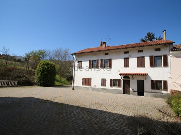 casa semindipendente in vendita a San Salvatore Monferrato
