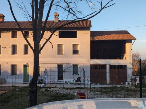 casa indipendente in vendita a San Salvatore Monferrato in zona Valdolenga