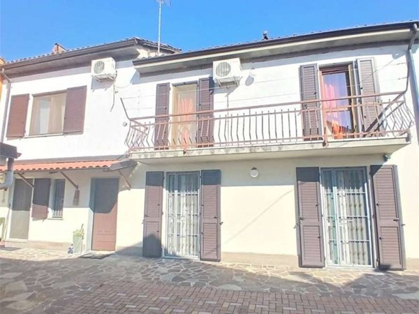 casa indipendente in vendita a San Salvatore Monferrato