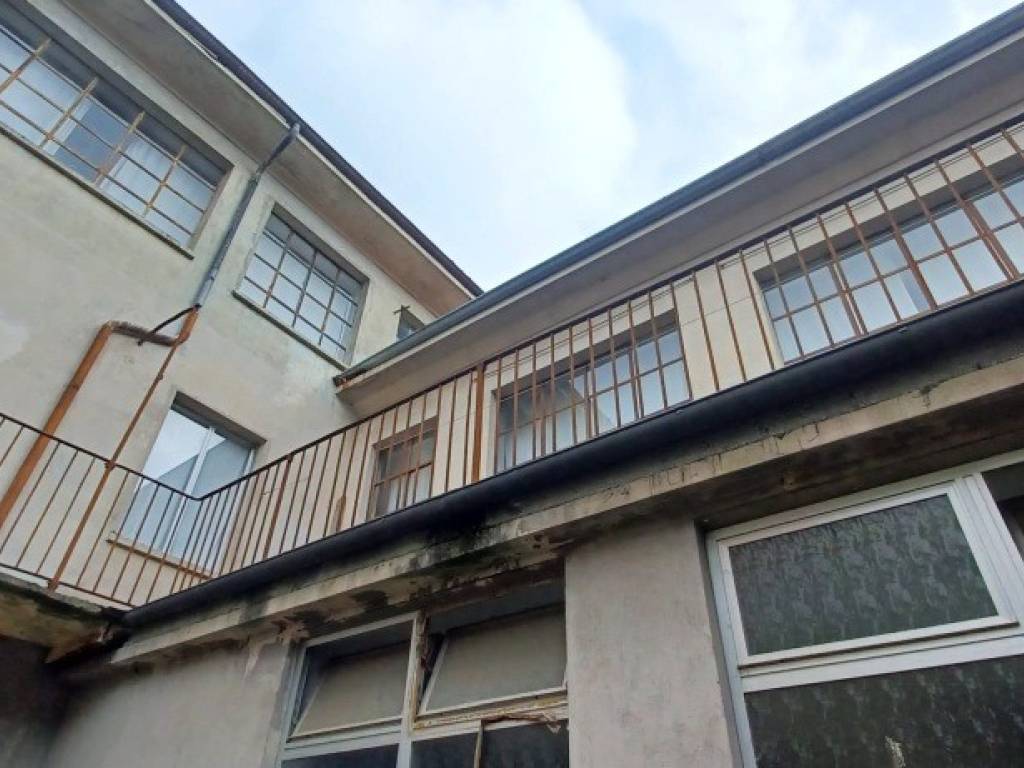 intera palazzina in vendita a San Salvatore Monferrato