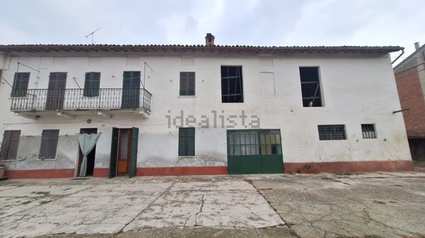 quadrivano in vendita a San Salvatore Monferrato