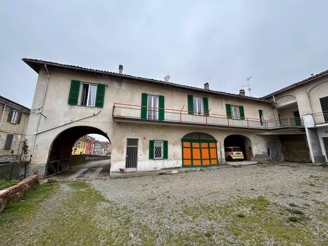 intera palazzina in vendita a San Salvatore Monferrato