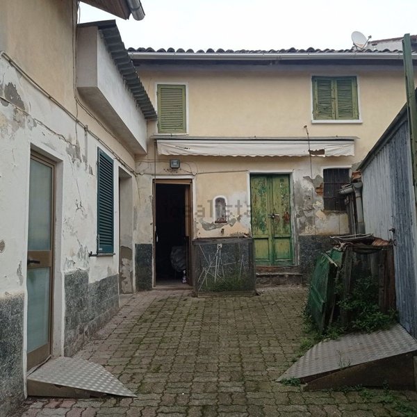 casa indipendente in vendita a San Salvatore Monferrato
