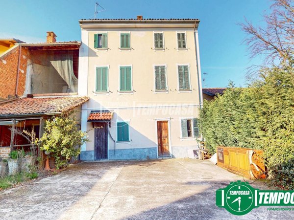 casa indipendente in vendita a San Salvatore Monferrato