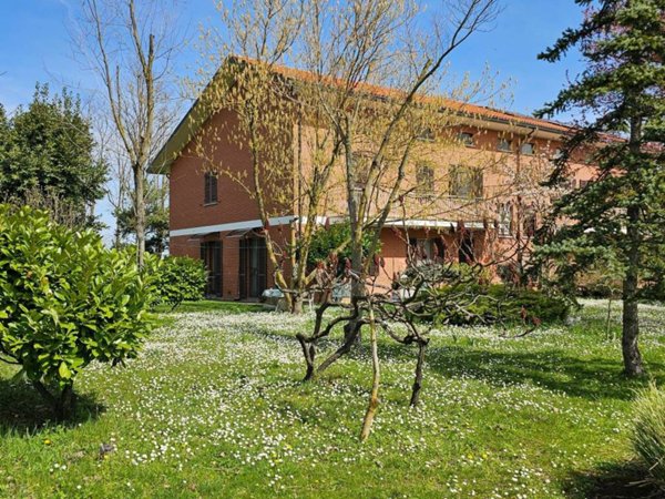 casa indipendente in vendita a San Salvatore Monferrato in zona Valdolenga
