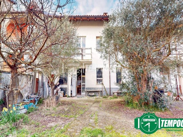 casa indipendente in vendita a San Salvatore Monferrato in zona Fosseto