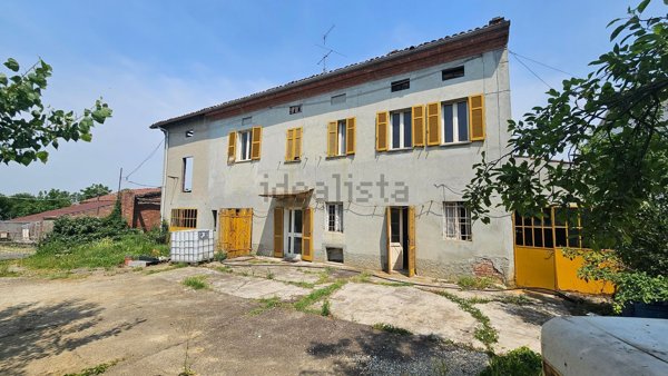casa indipendente in vendita a San Salvatore Monferrato in zona Fosseto
