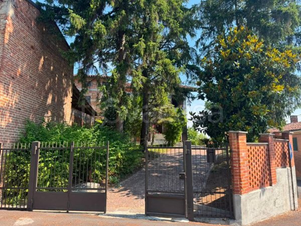 casa indipendente in vendita a San Salvatore Monferrato in zona Fosseto
