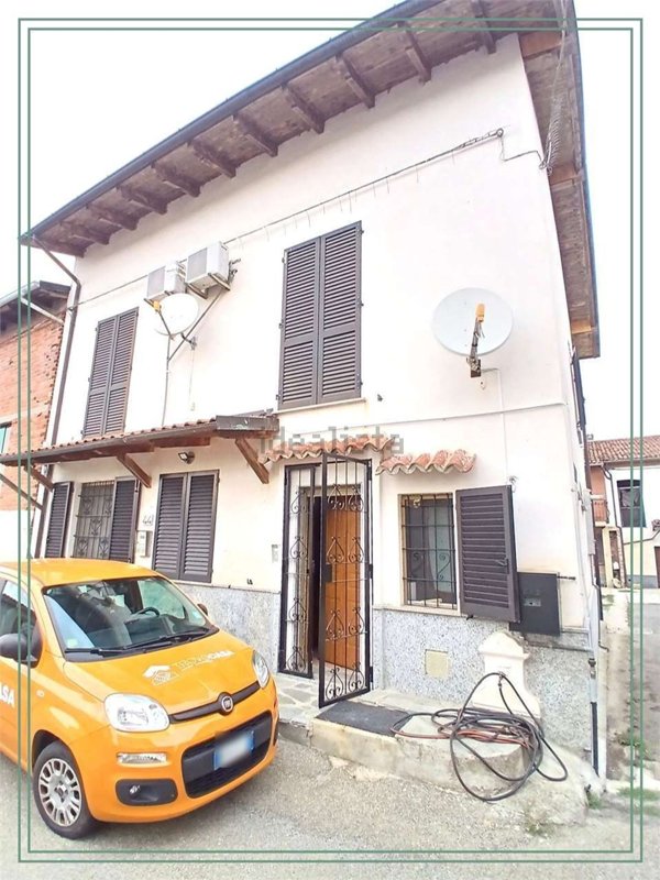 casa indipendente in vendita a San Salvatore Monferrato in zona Fosseto