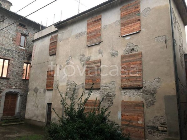 casa indipendente in vendita a San Sebastiano Curone