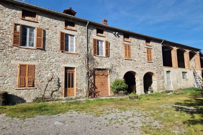 casa indipendente in vendita a San Sebastiano Curone