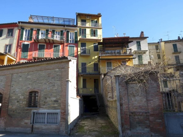casa indipendente in vendita a San Sebastiano Curone