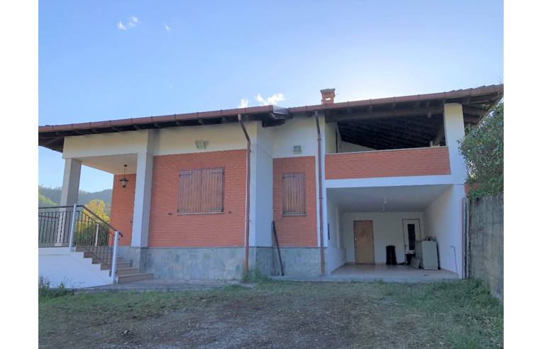 casa indipendente in vendita a San Sebastiano Curone