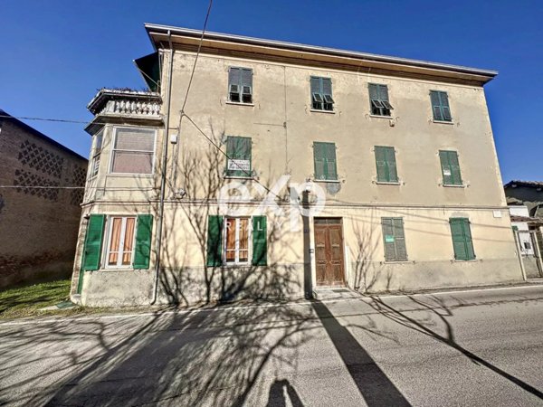 casa indipendente in vendita a San Sebastiano Curone