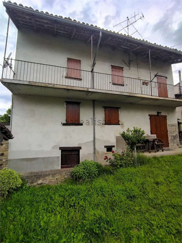 casa indipendente in vendita a San Sebastiano Curone