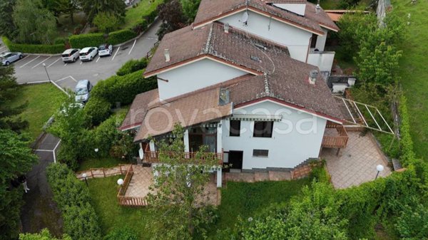 casa indipendente in vendita a San Sebastiano Curone