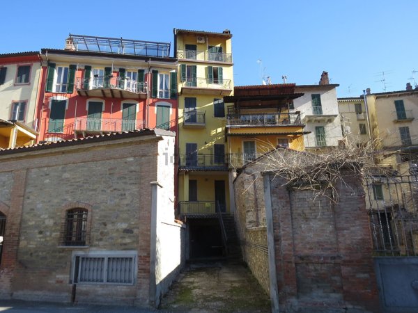appartamento in vendita a San Sebastiano Curone in zona Telecco