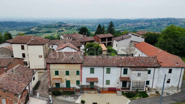 casa indipendente in vendita a Sant'Agata Fossili in zona Podigliano