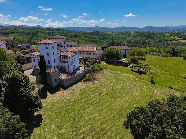 casa indipendente in vendita a Sant'Agata Fossili in zona Podigliano