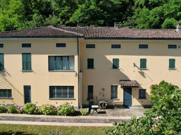 casa indipendente in vendita a Sarezzano in zona Rocca Grue