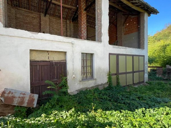 casa semindipendente in vendita a Sarezzano in zona Palazzina