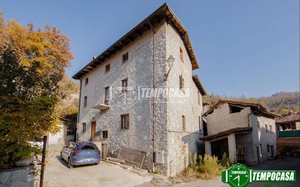 casa indipendente in vendita a Sarezzano