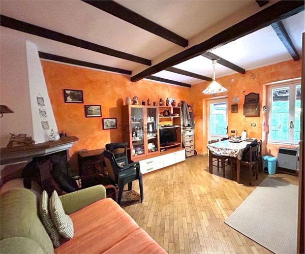 appartamento in vendita a Sarezzano in zona Palazzina