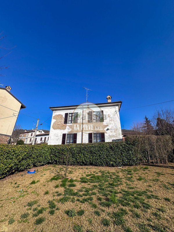 casa indipendente in vendita a Sarezzano