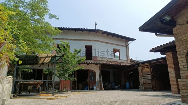 casa indipendente in vendita a Sarezzano