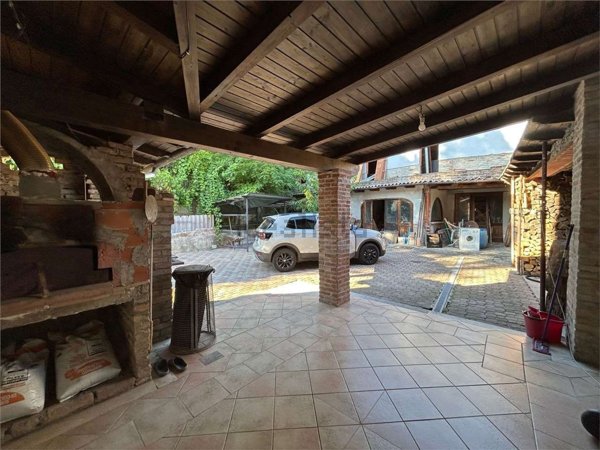 casa indipendente in vendita a Sarezzano