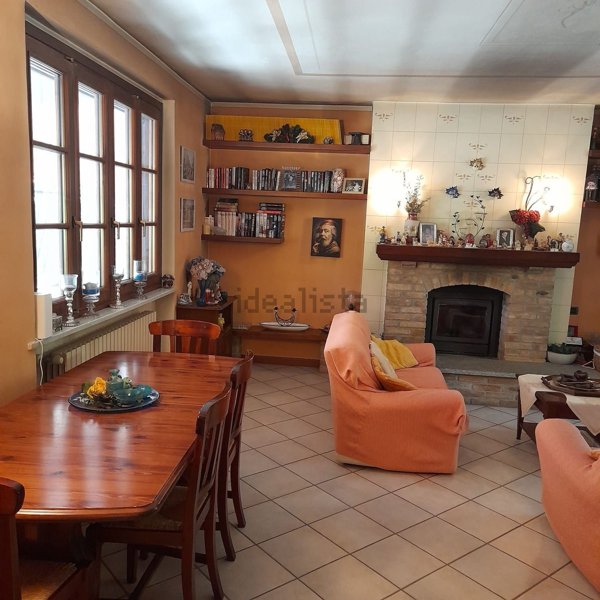 casa indipendente in vendita a Sarezzano