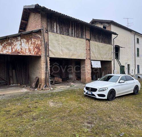 locale di sgombero in vendita a Sarezzano