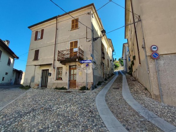 casa indipendente in vendita a Sarezzano