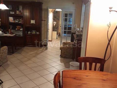 casa indipendente in vendita a Sarezzano