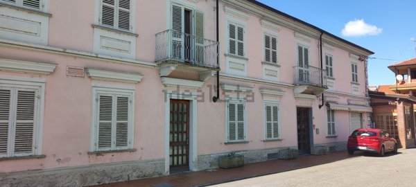 casa indipendente in vendita a Serralunga di Crea
