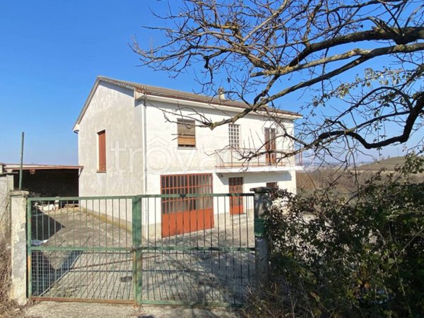 casa indipendente in vendita a Serralunga di Crea in zona Forneglio