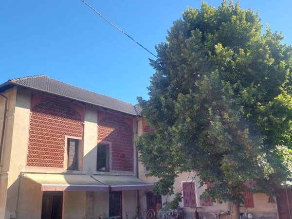 casa indipendente in vendita a Serralunga di Crea