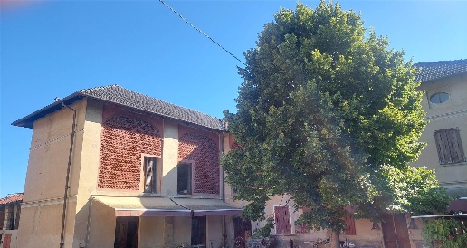 casa indipendente in vendita a Serralunga di Crea in zona Madonnina
