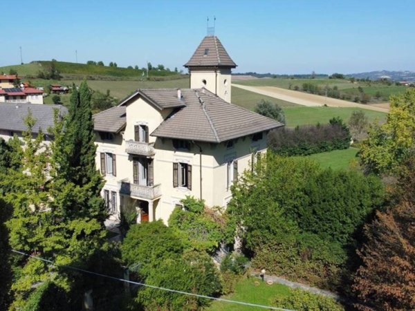 casa indipendente in vendita a Serralunga di Crea in zona Madonnina
