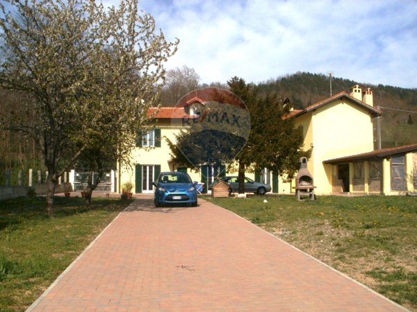 casa indipendente in vendita a Serravalle Scrivia