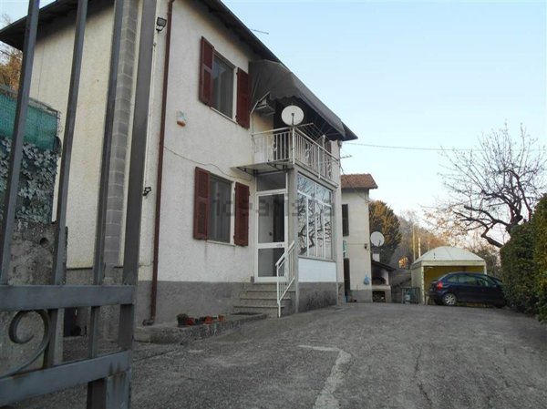 casa indipendente in vendita a Serravalle Scrivia