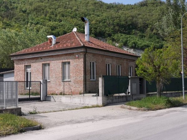 casa indipendente in vendita a Serravalle Scrivia in zona Libarna