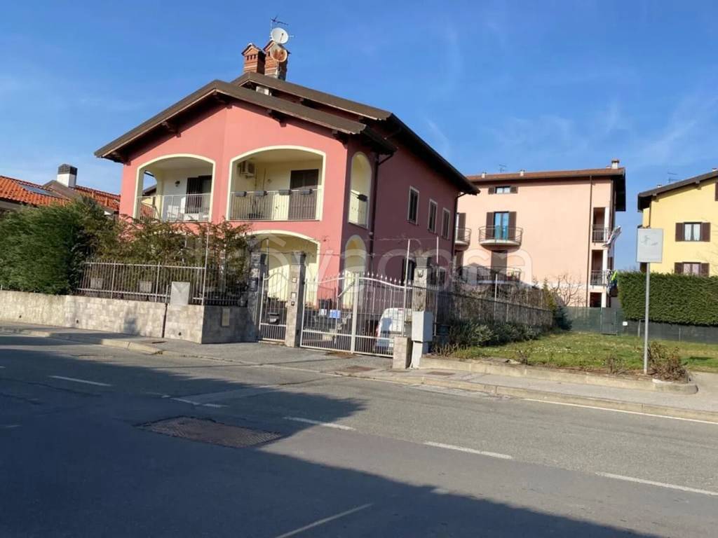 casa indipendente in vendita a Serravalle Scrivia