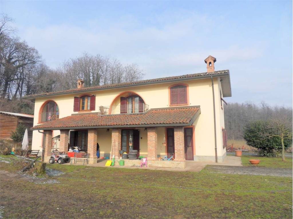 casa indipendente in vendita a Serravalle Scrivia