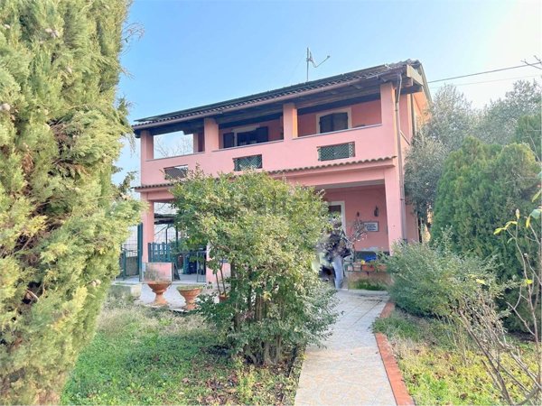 casa indipendente in vendita a Serravalle Scrivia