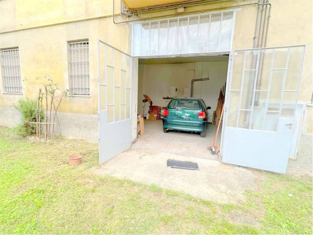 locale di sgombero in vendita a Serravalle Scrivia