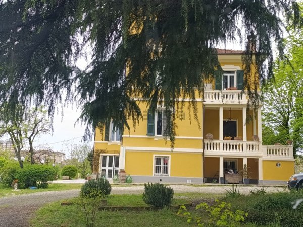 casa indipendente in vendita a Serravalle Scrivia