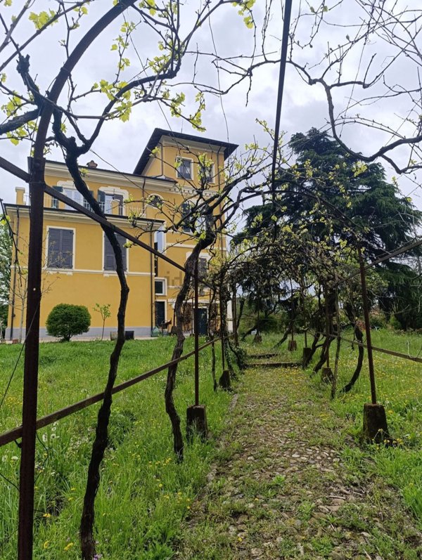 casa indipendente in vendita a Serravalle Scrivia