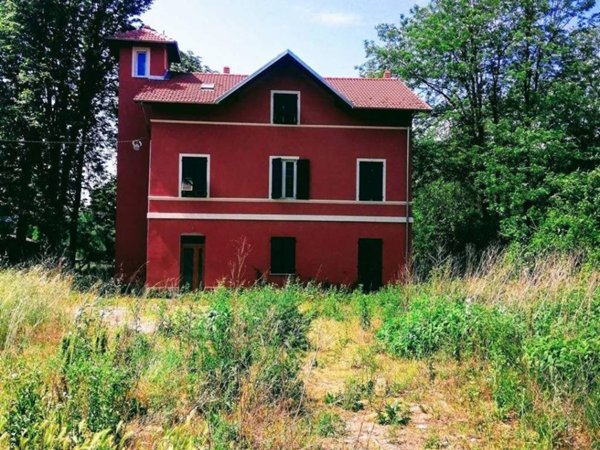 casa indipendente in vendita a Serravalle Scrivia